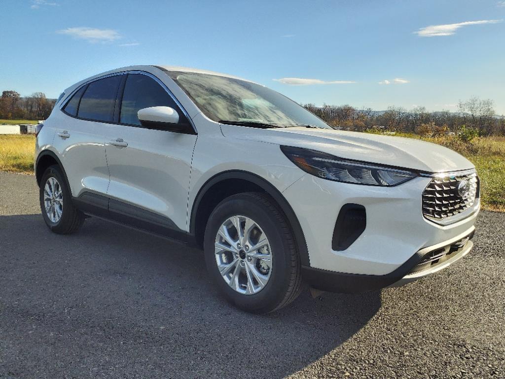 2024 Ford Escape Active photo 2