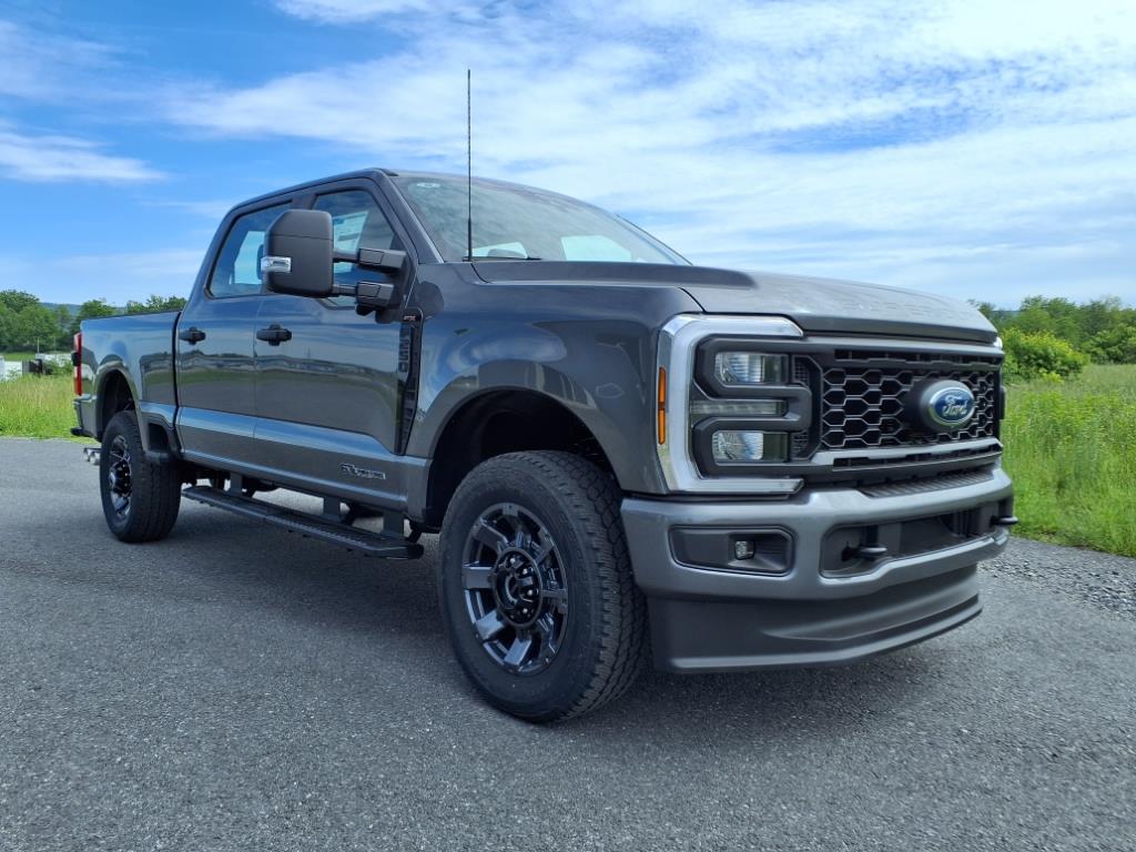 2025 Ford F-250 XL photo 2