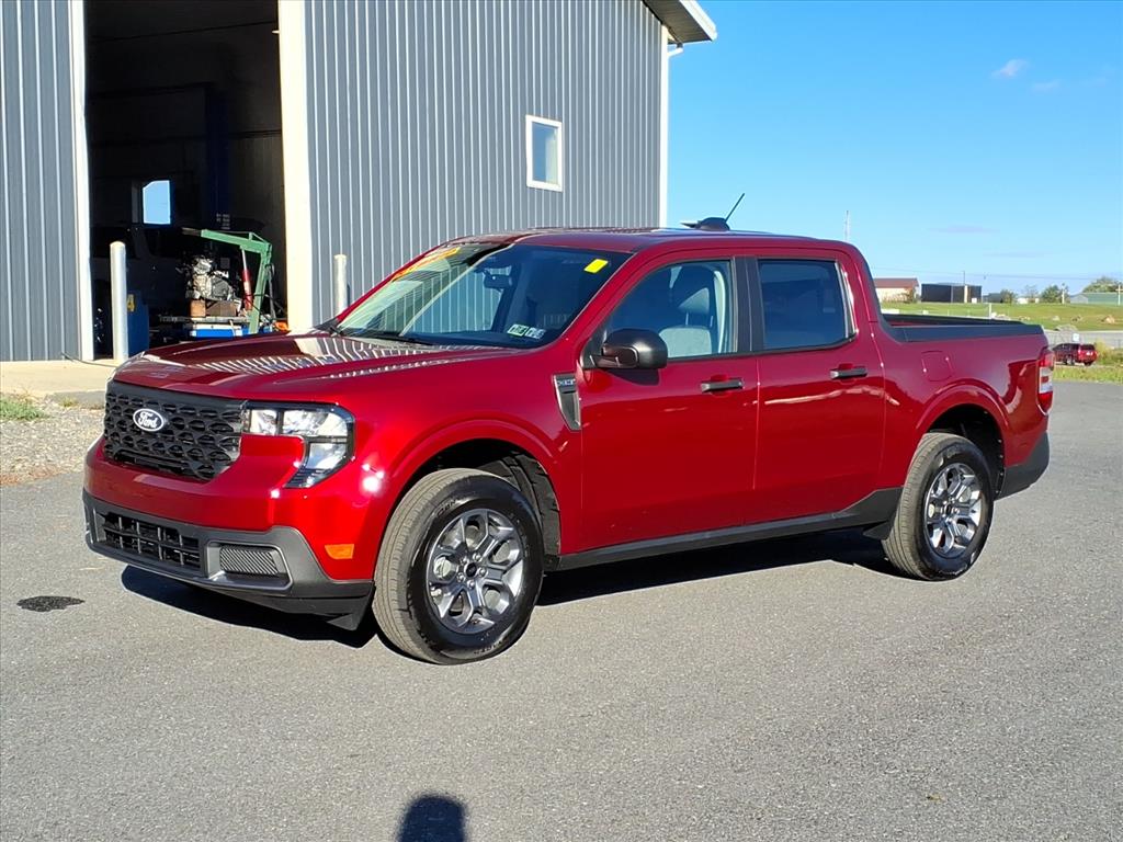 2025 Ford Maverick XLT's photo