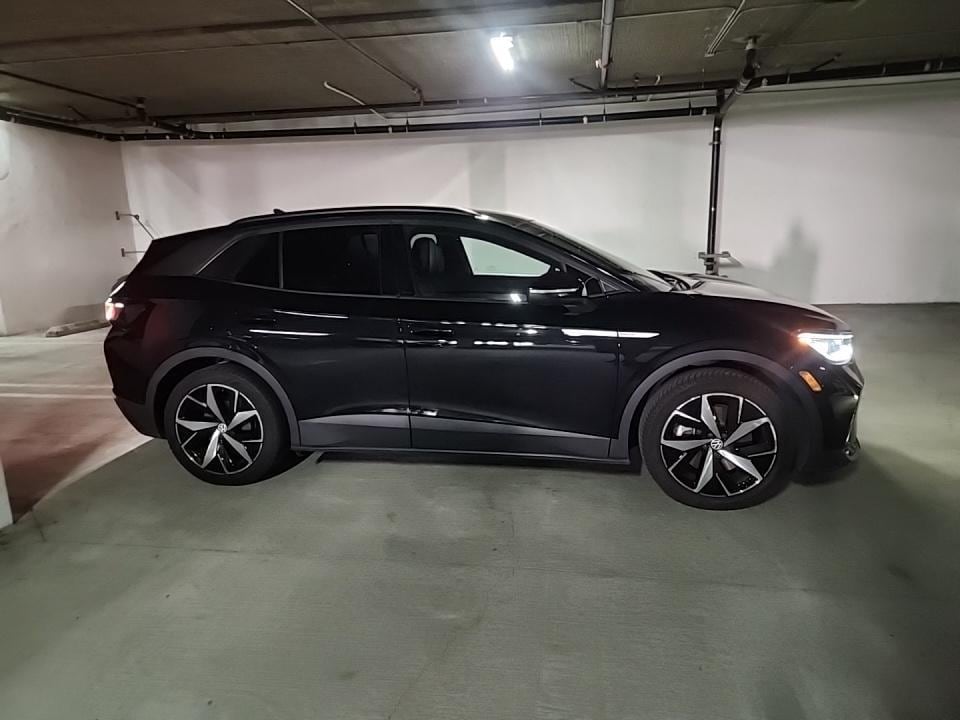 2023 Volkswagen ID.4 Base's photo