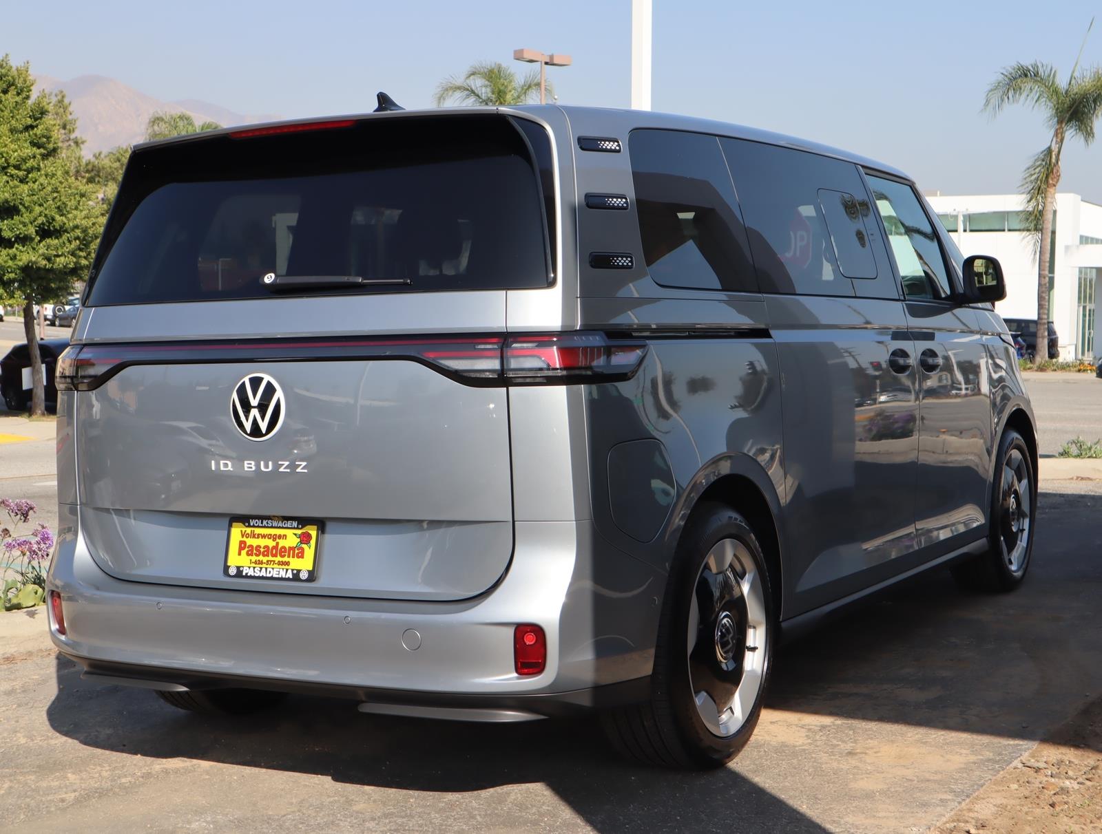2025 Volkswagen ID. Buzz Pro S photo 4