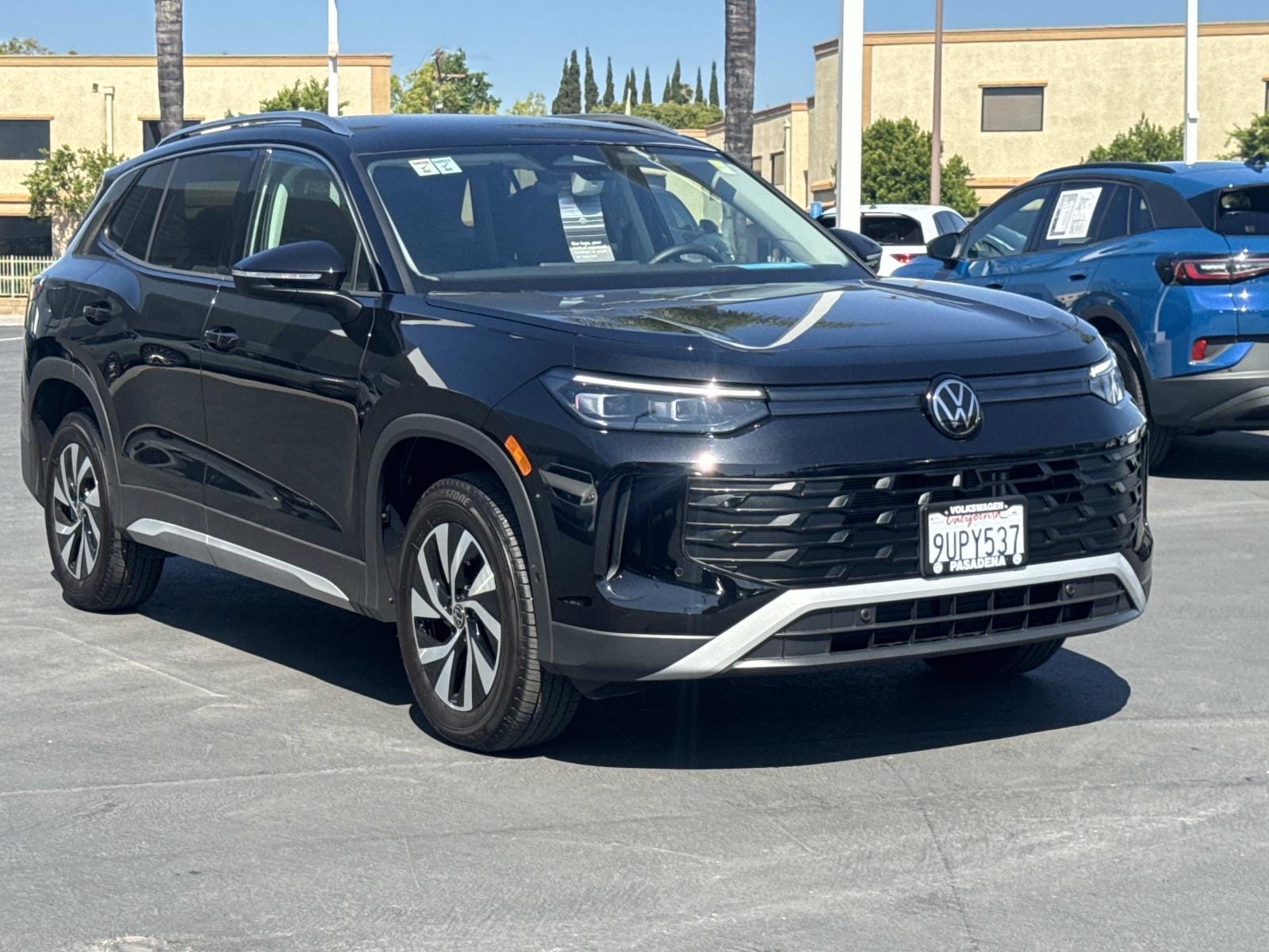 2025 Volkswagen Tiguan 2.0T S 4Motion's photo