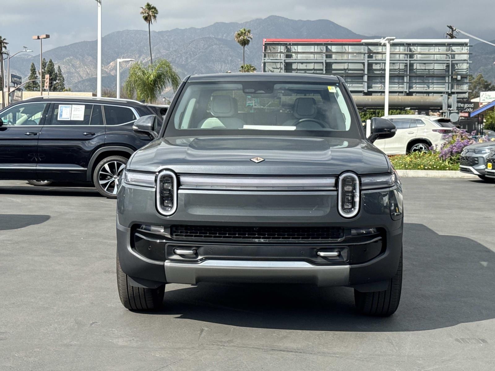 Used 2025 Rivian R1T Adventure with VIN 7FCTGBAA7SN039678 for sale in Pasadena, CA