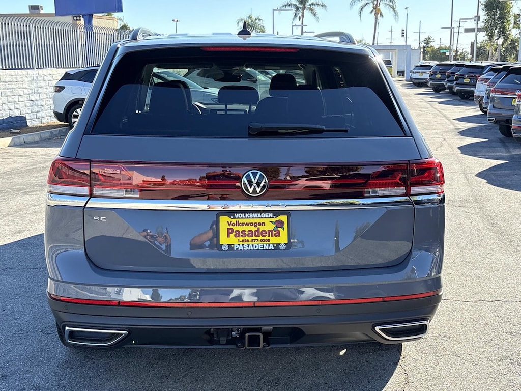 New 2026 Volkswagen Atlas 2.0T SE w/Technology Sport Utility