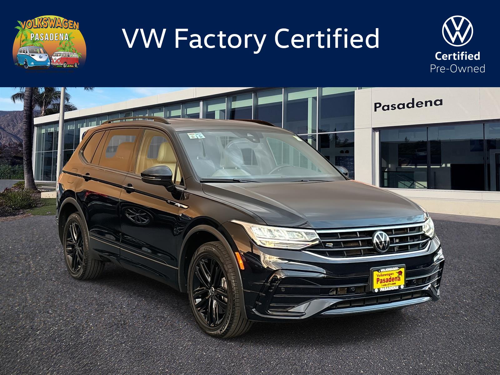 2022 Volkswagen Tiguan SE R-LINE BLACK's photo