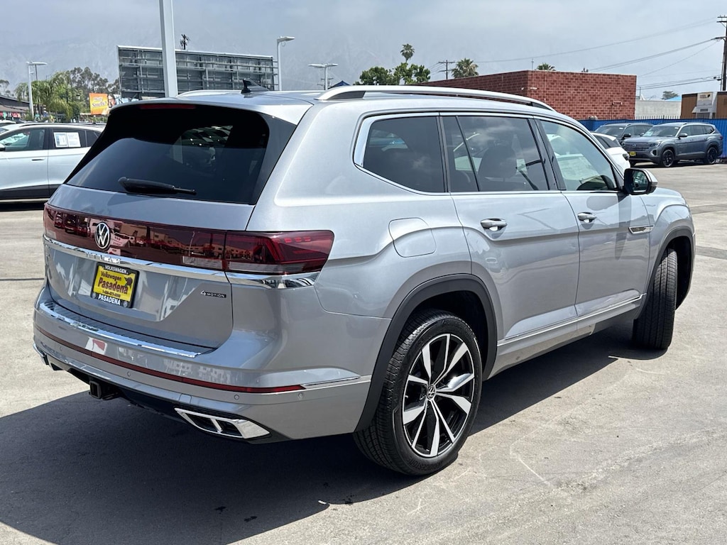 New 2025 Volkswagen Atlas 2.0T SEL Premium R-Line 4MOTION Sport Utility