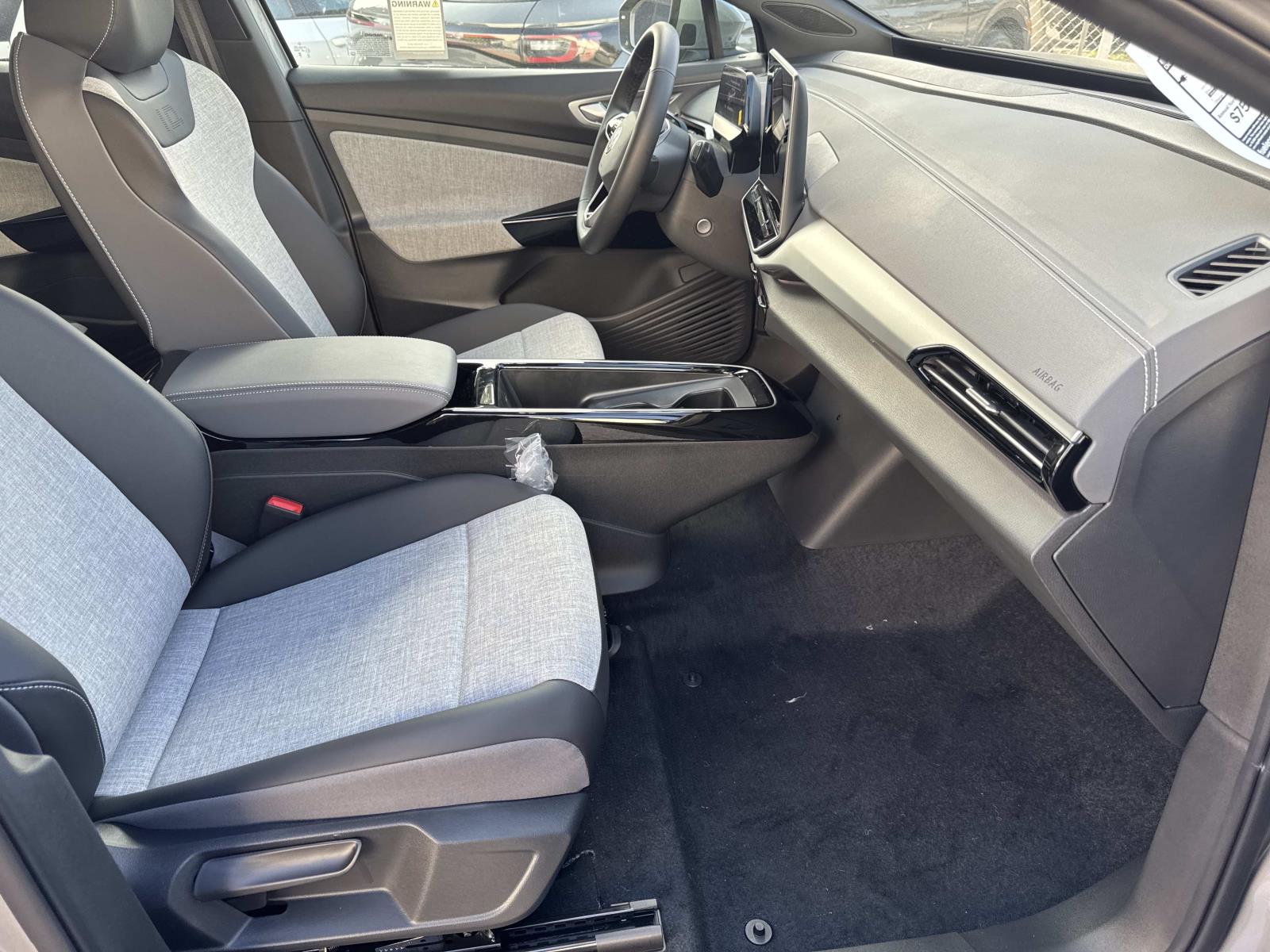 2026 Volkswagen ID.4 PRO - Photo 7