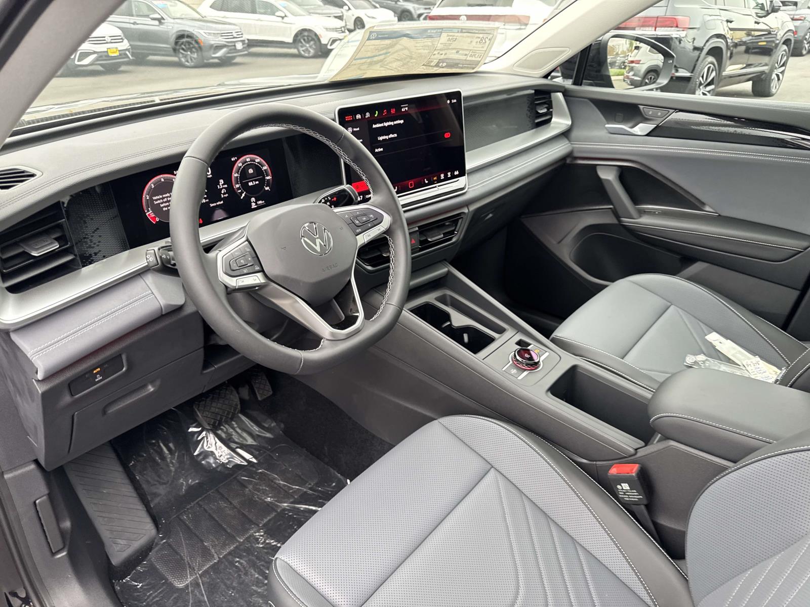 2026 Volkswagen Tiguan SE - Photo 12