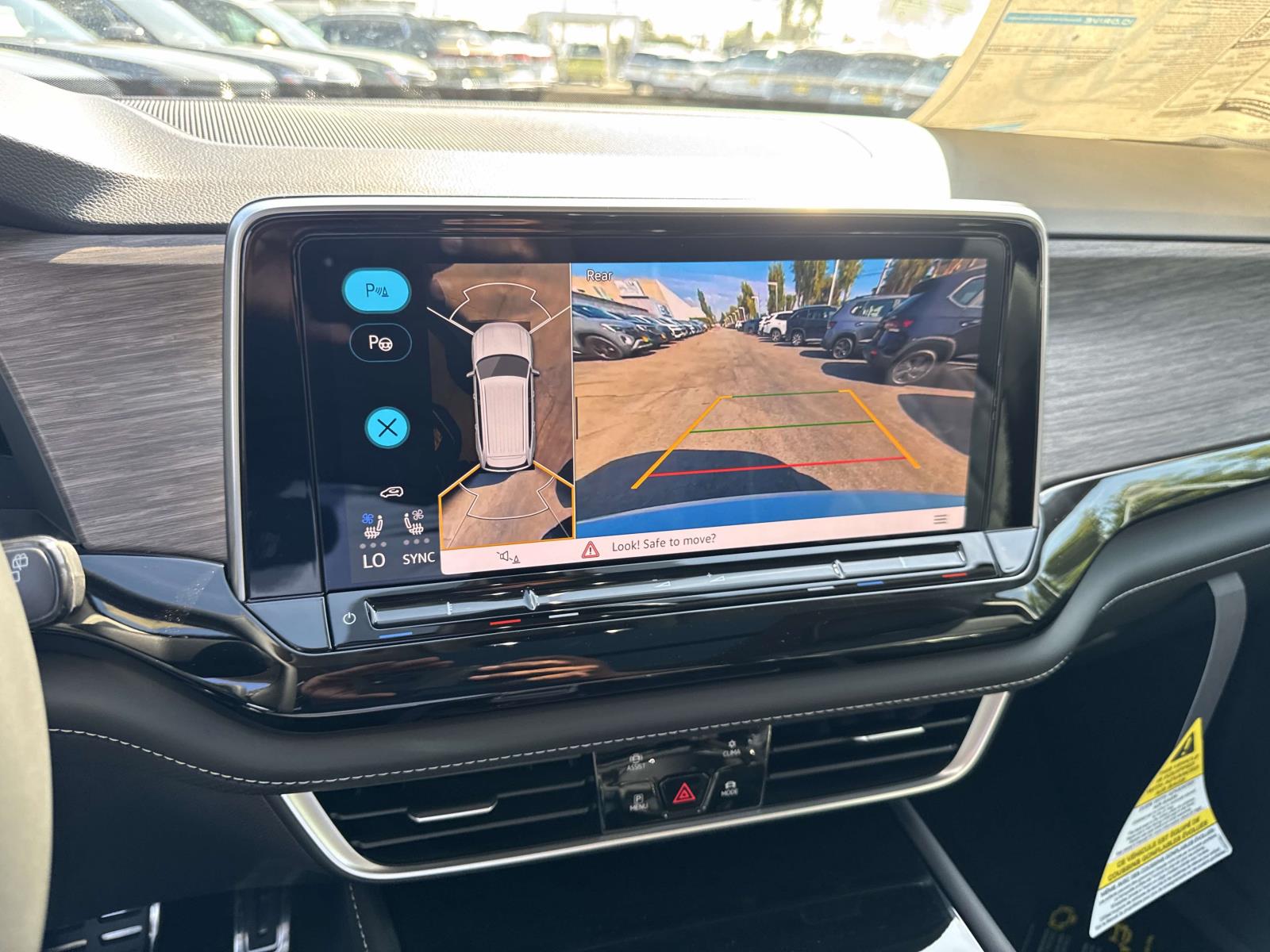 2026 Volkswagen Atlas SE w/Tech - Photo 23