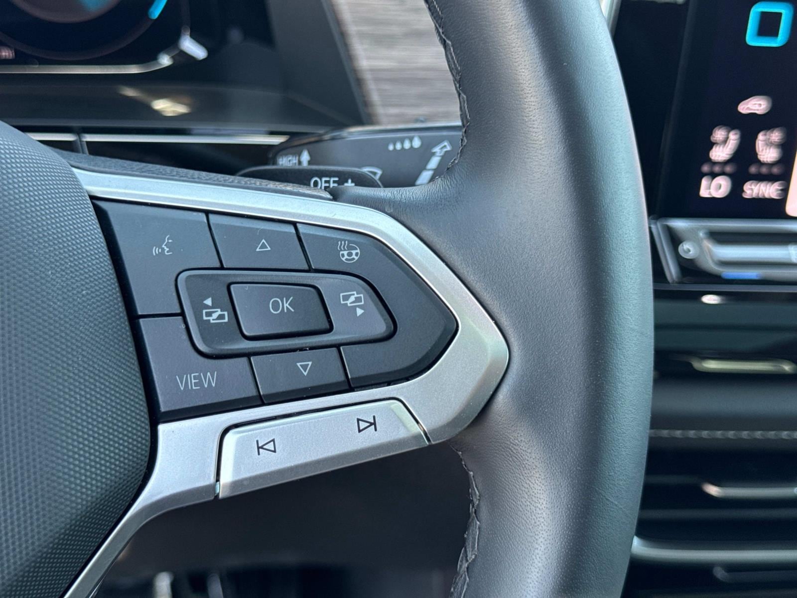 2025 Volkswagen Atlas SEL Premium R-Line - Photo 21