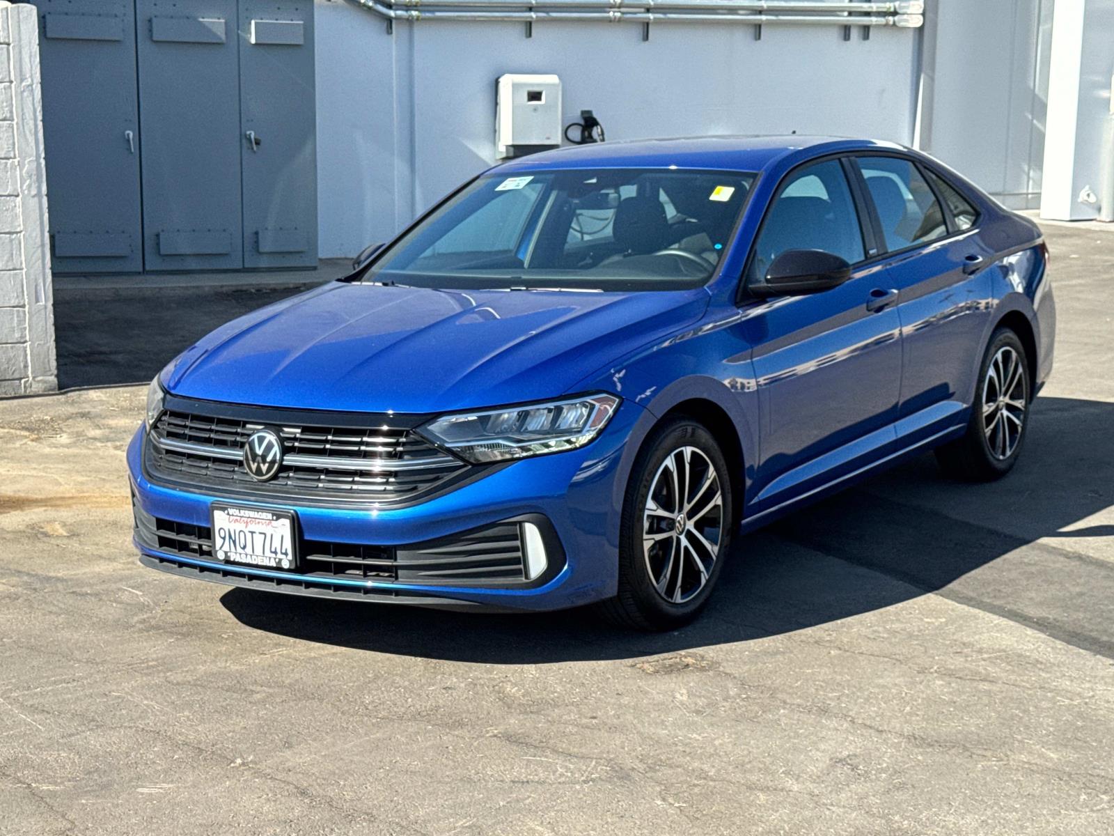 2024 Volkswagen Jetta 1.5T Sport photo 3