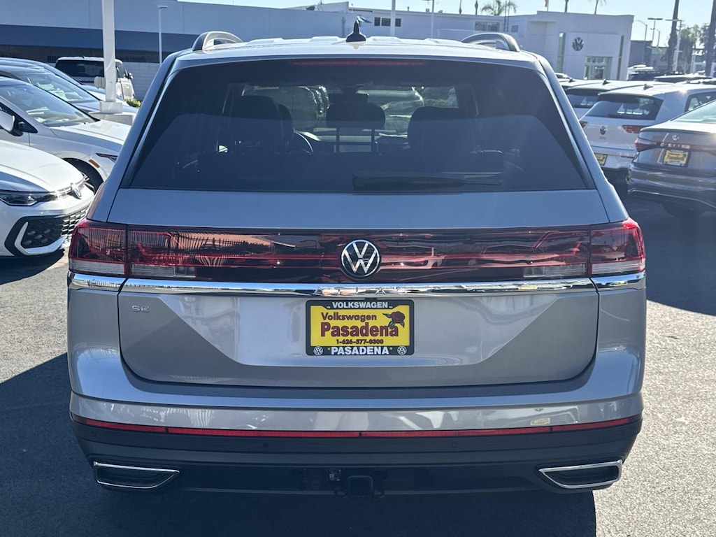 New 2026 Volkswagen Atlas 2.0T SE w/Technology Sport Utility