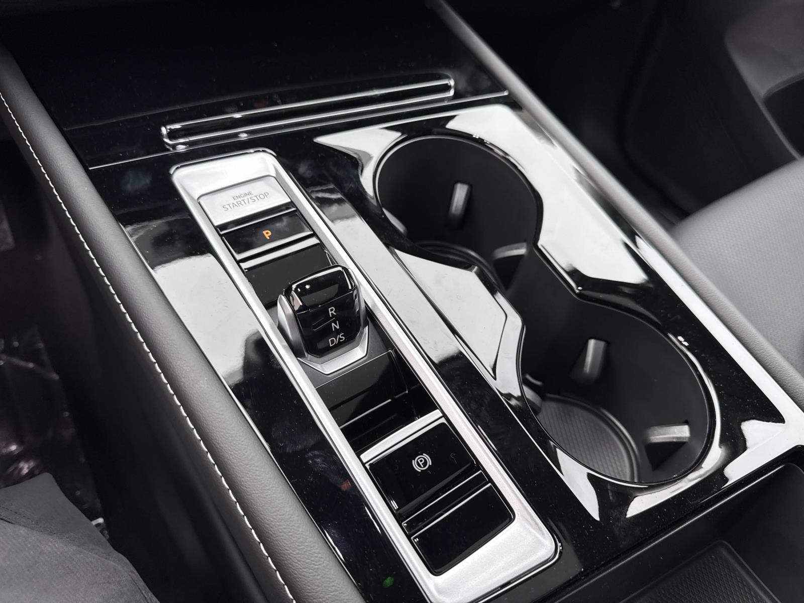 2026 Volkswagen Atlas SE w/Tech - Photo 29