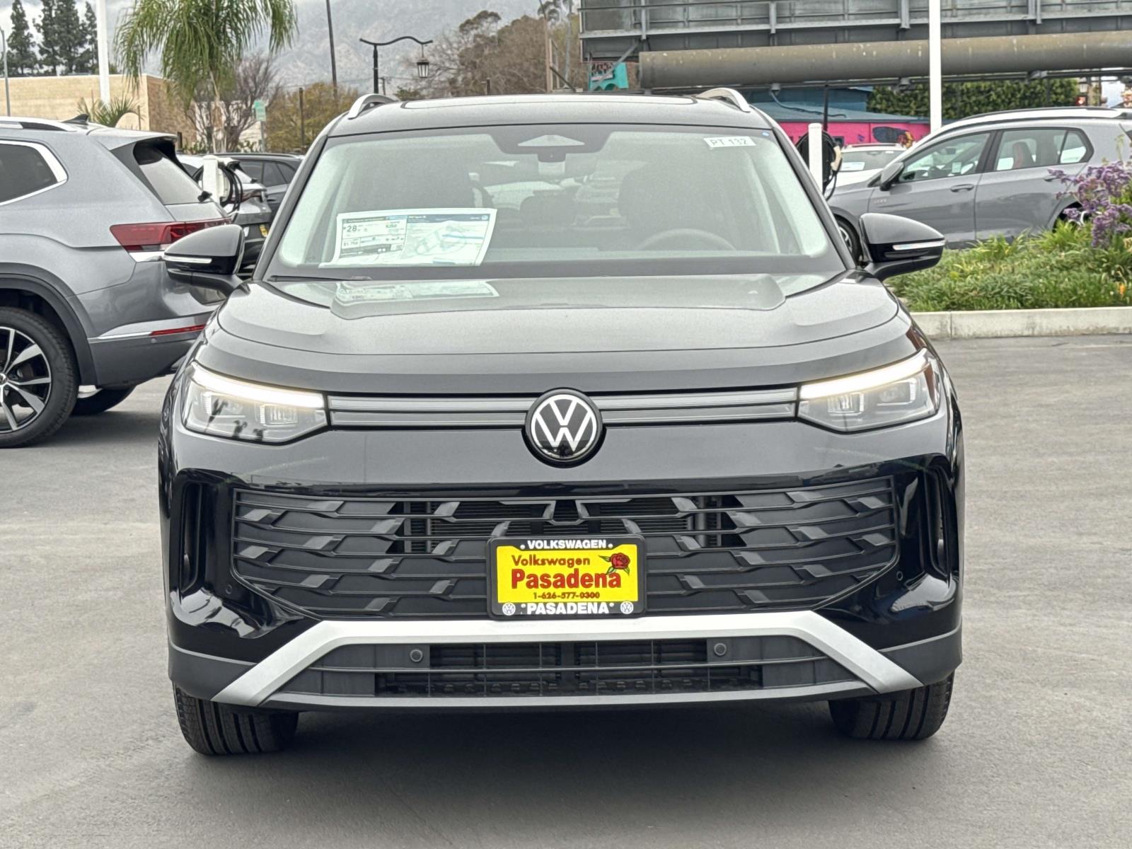 2026 Volkswagen Tiguan SE - Photo 2