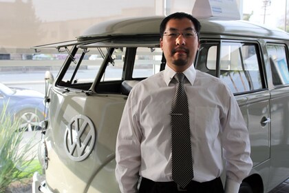 Staff member Kevin Ho from ID_95bacd9cdcf5