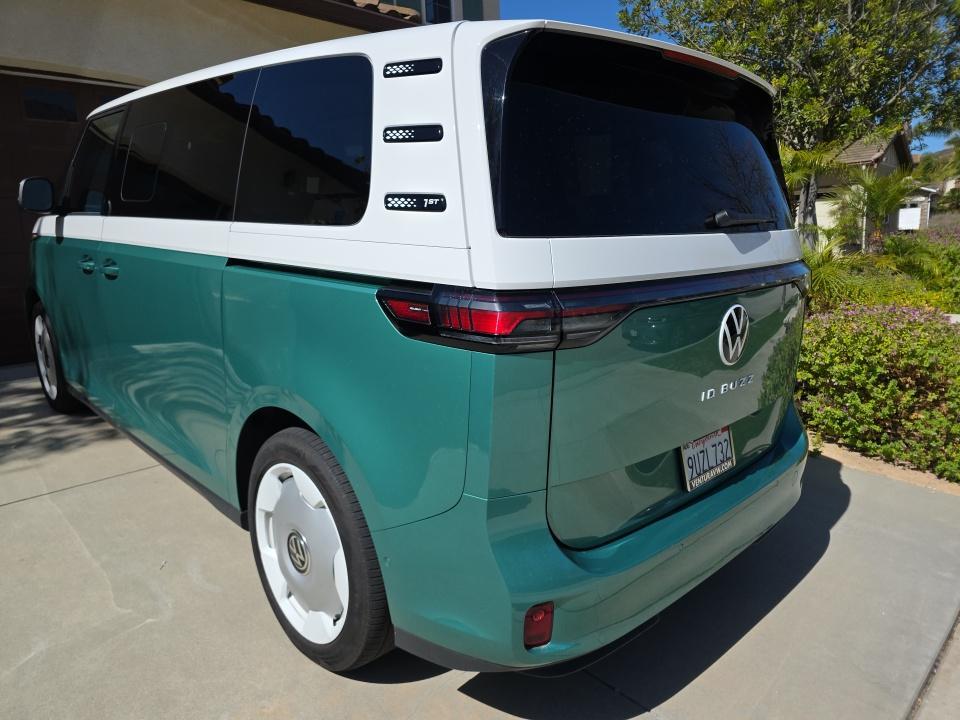 Used 2025 Volkswagen ID. Buzz 1st Edition with VIN WVG5WVEB5SH035757 for sale in Pasadena, CA
