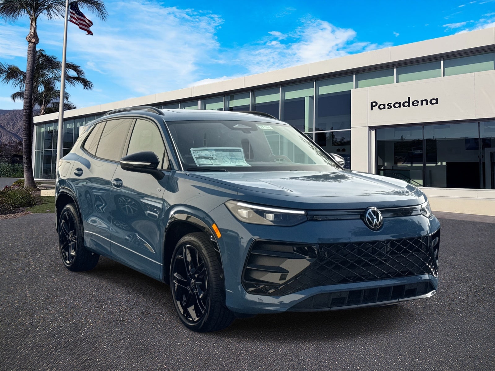 2026 Volkswagen Tiguan SE R-LINE BLACK's photo