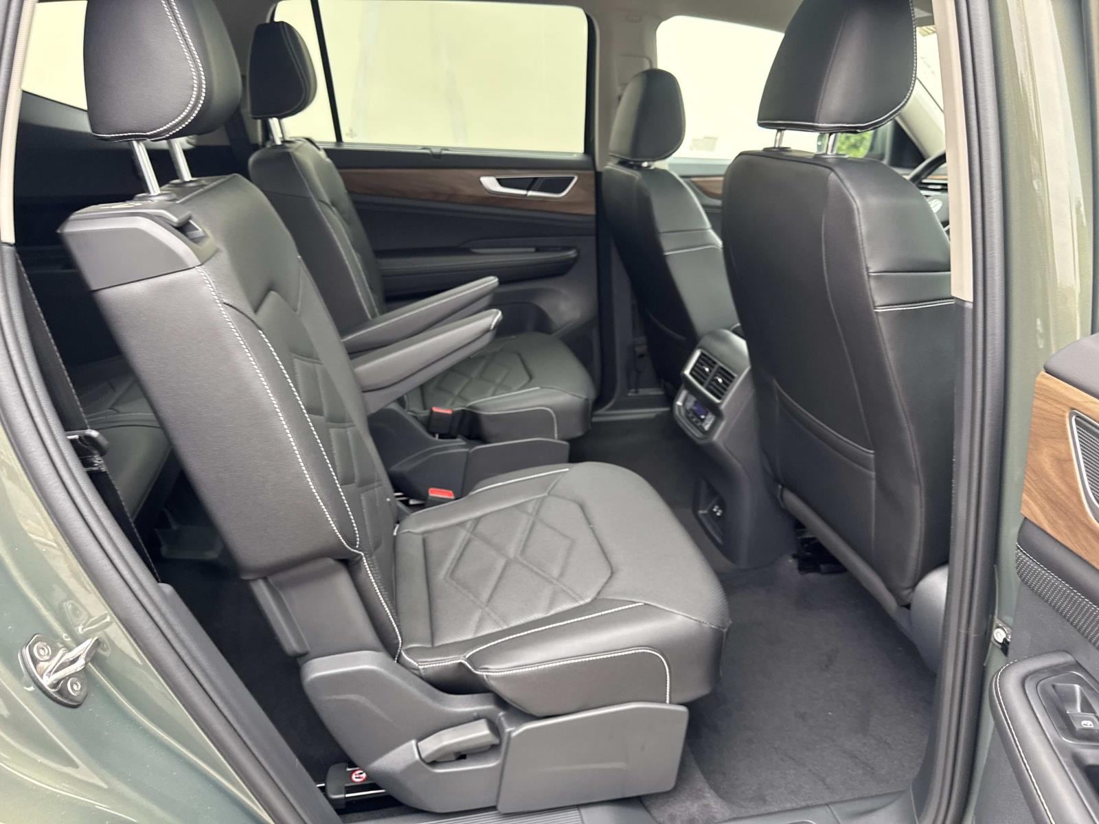 2026 Volkswagen Atlas SE w/Tech - Photo 12