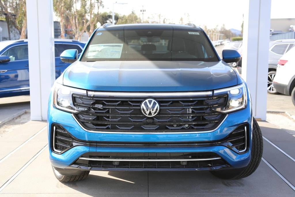 New 2025 Volkswagen Atlas Cross Sport 2.0T SEL Premium R-Line 4MOTION Sport Utility