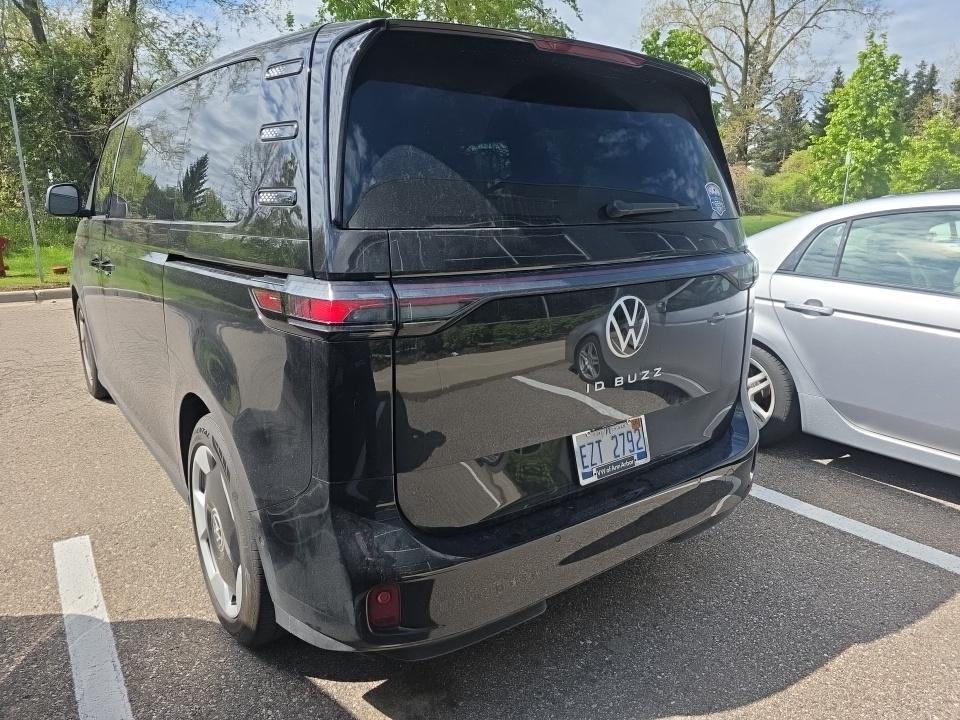 2025 Volkswagen ID. Buzz Pro S's photo