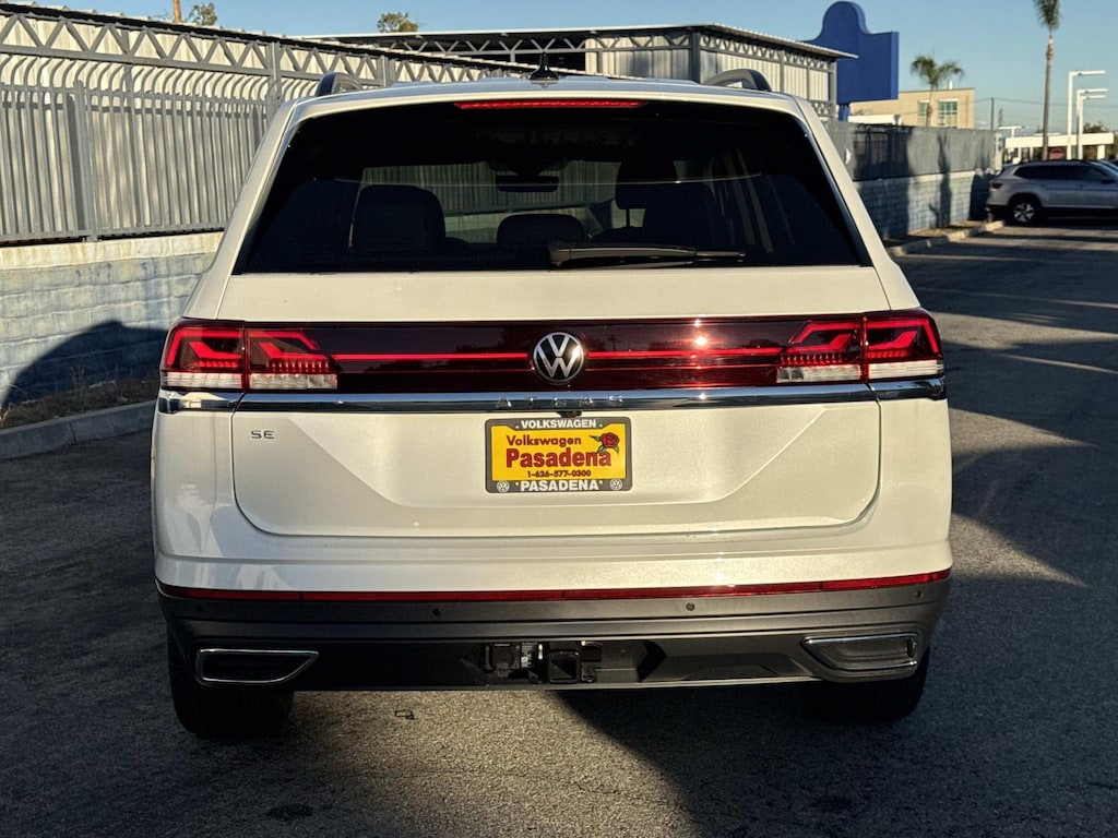 New 2026 Volkswagen Atlas 2.0T SE w/Technology Sport Utility