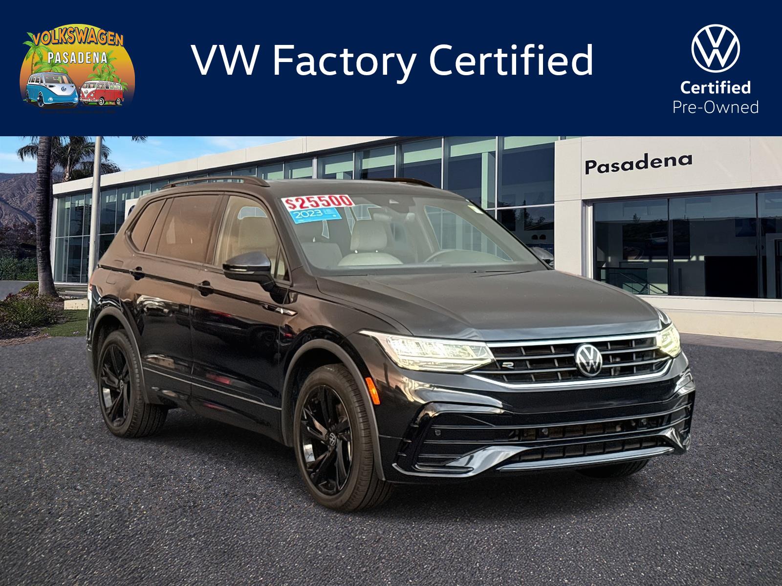 2023 Volkswagen Tiguan SE R-LINE BLACK's photo