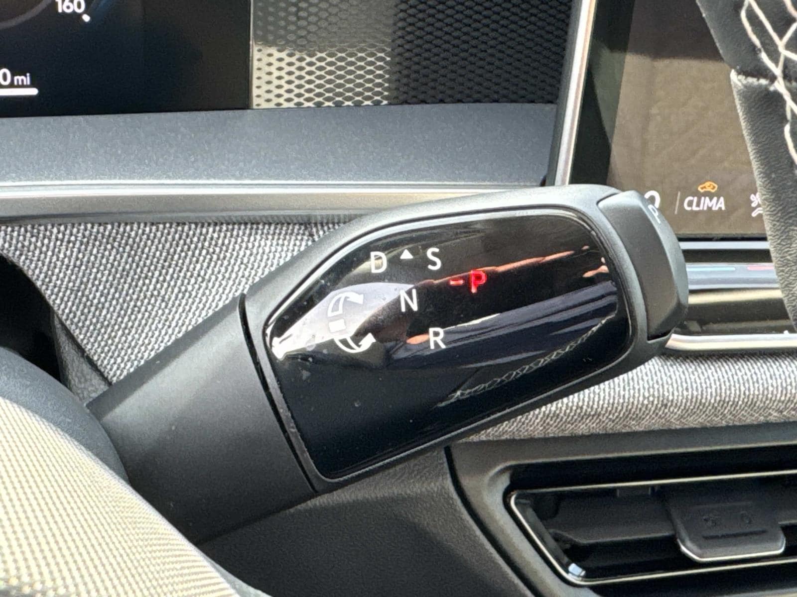 2025 Volkswagen Tiguan S - Photo 24