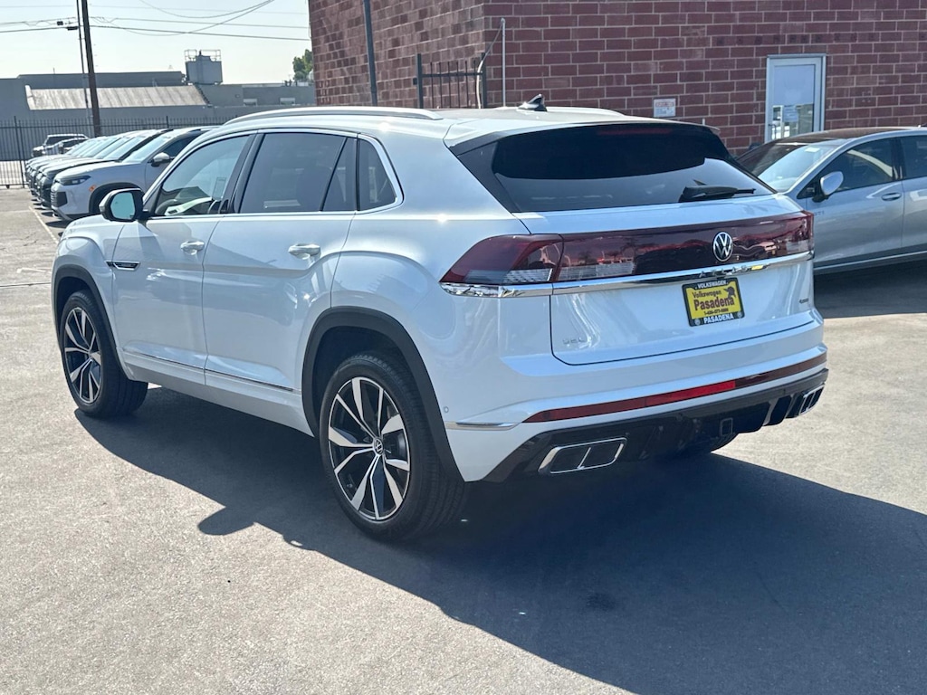 New 2025 Volkswagen Atlas Cross Sport 2.0T SEL Premium R-Line Sport Utility