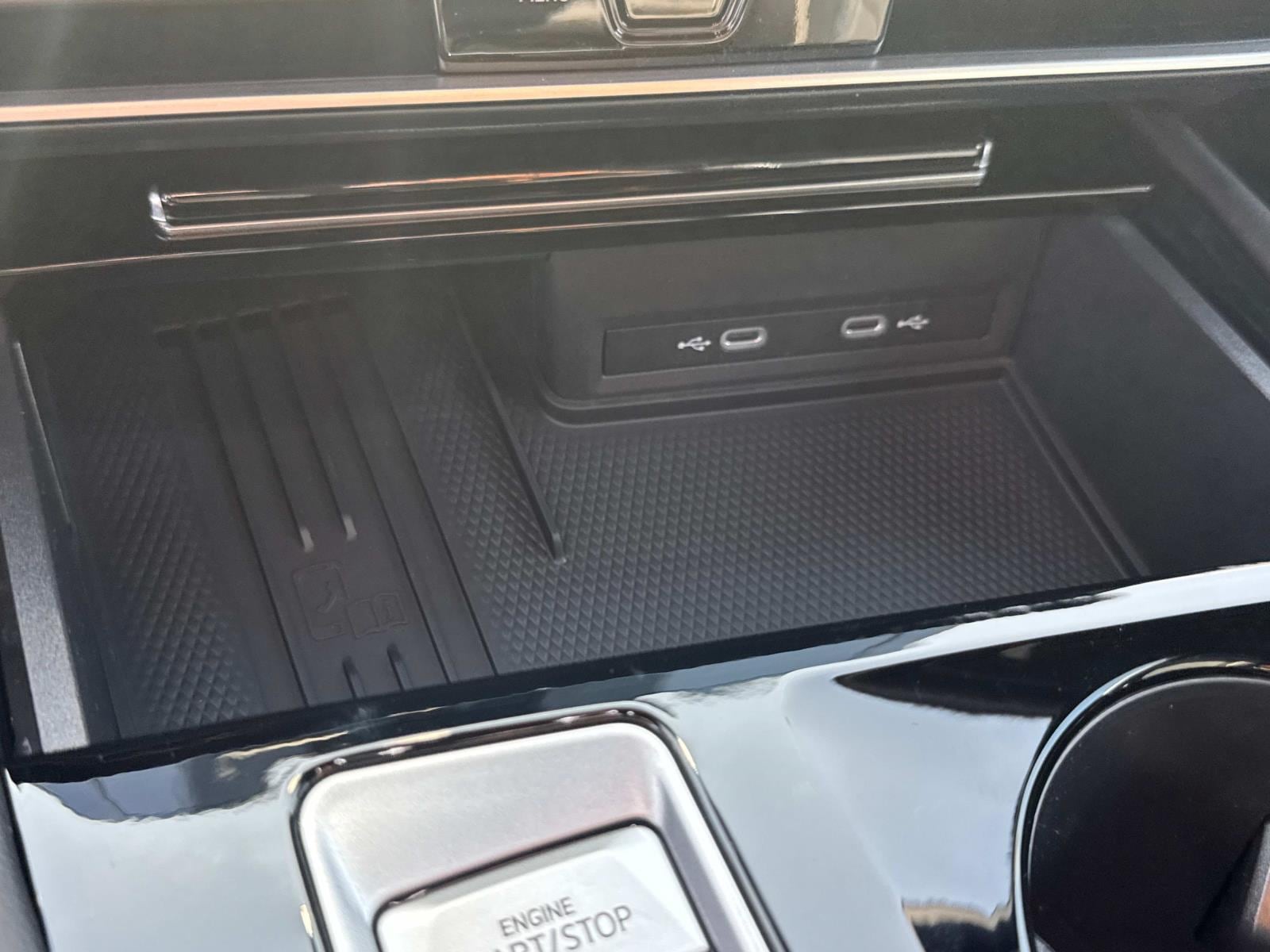 2025 Volkswagen Atlas Cross Sport SEL Premium R-LINE - Photo 29