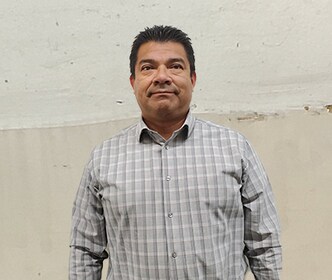 Staff member Mario Flores from ID_34b2ea3efef6
