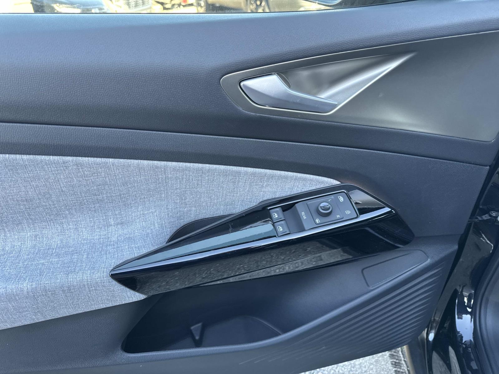 2026 Volkswagen ID.4 PRO - Photo 16