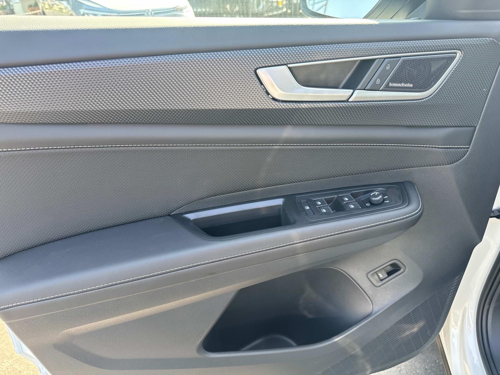 2025 Volkswagen Atlas Cross Sport SEL Premium R-LINE - Photo 19