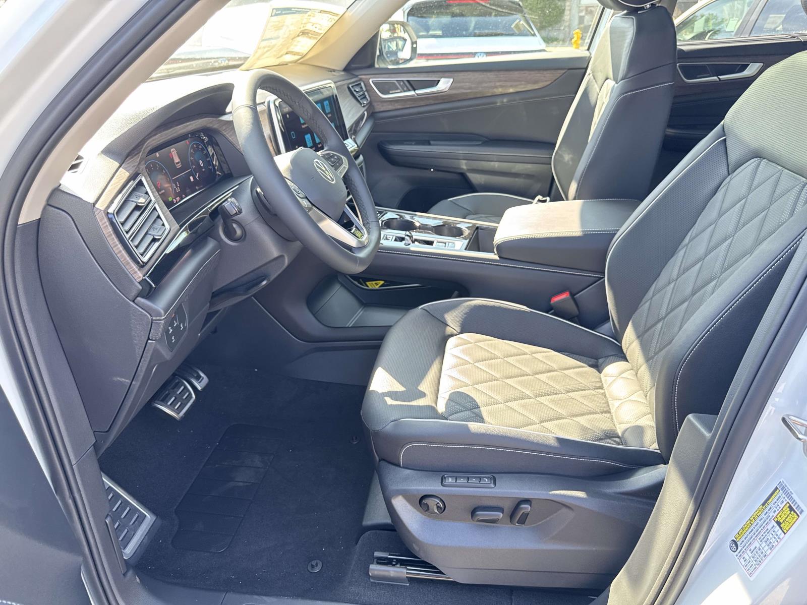 2026 Volkswagen Atlas SE w/Tech - Photo 13