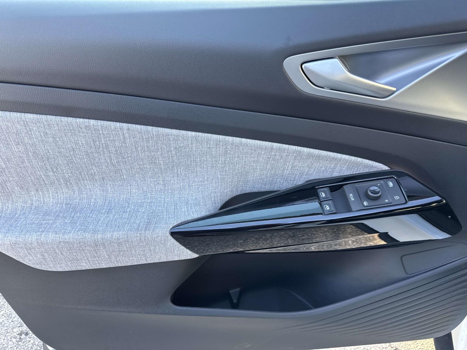 2026 Volkswagen ID.4 PRO - Photo 13