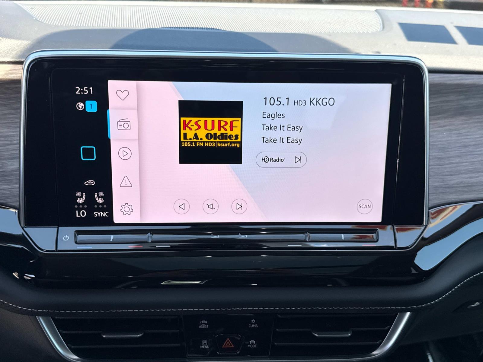 2025 Volkswagen Atlas SEL Premium R-Line - Photo 30