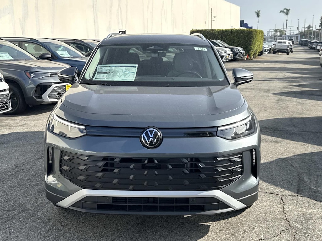 New 2026 Volkswagen Tiguan 2.0T SE Sport Utility