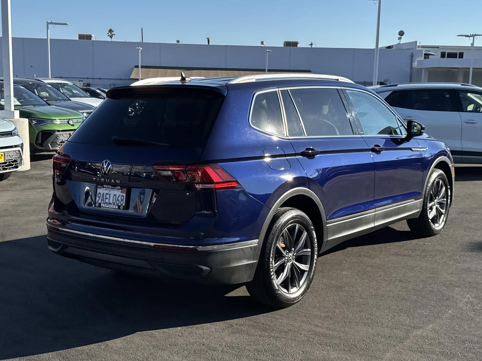 2022 Volkswagen Tiguan SE photo 4