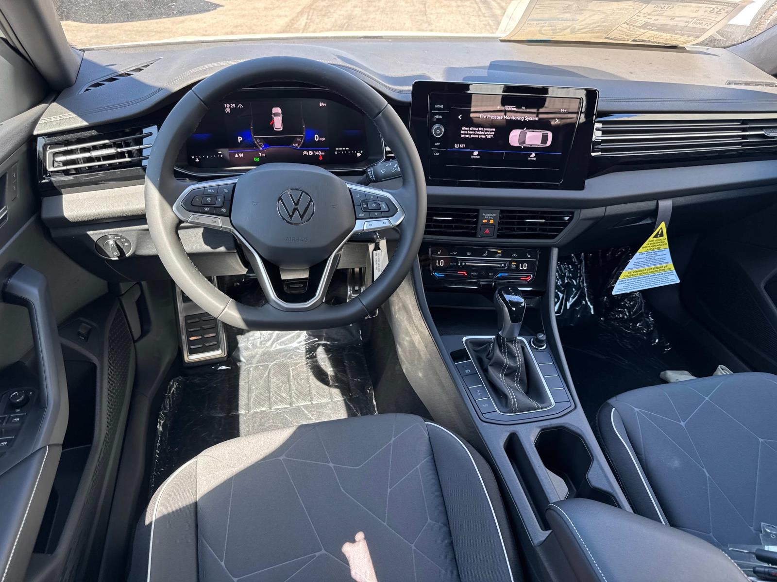 2025 Volkswagen Jetta Sport - Photo 10