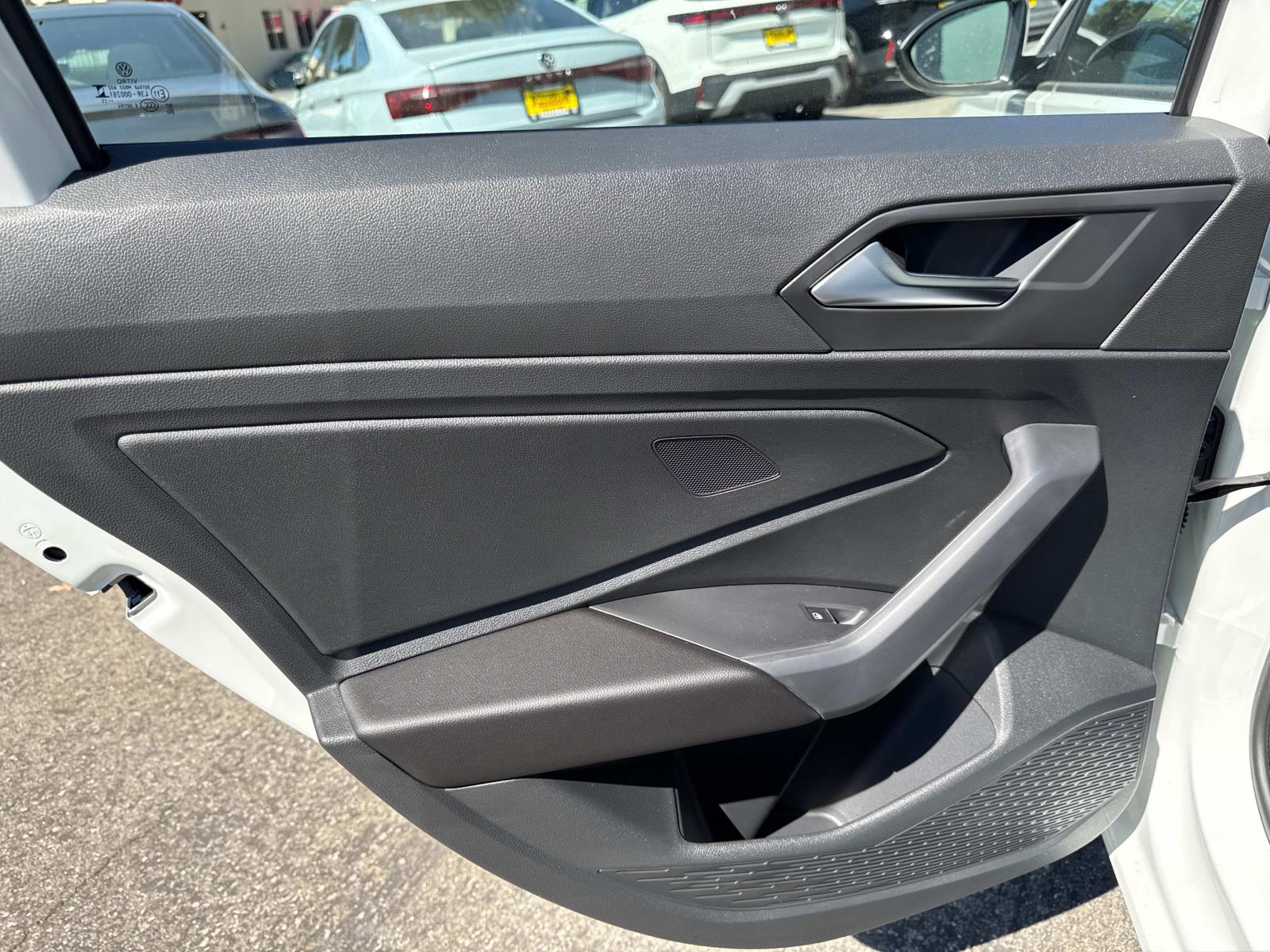 2025 Volkswagen Jetta Sport - Photo 11