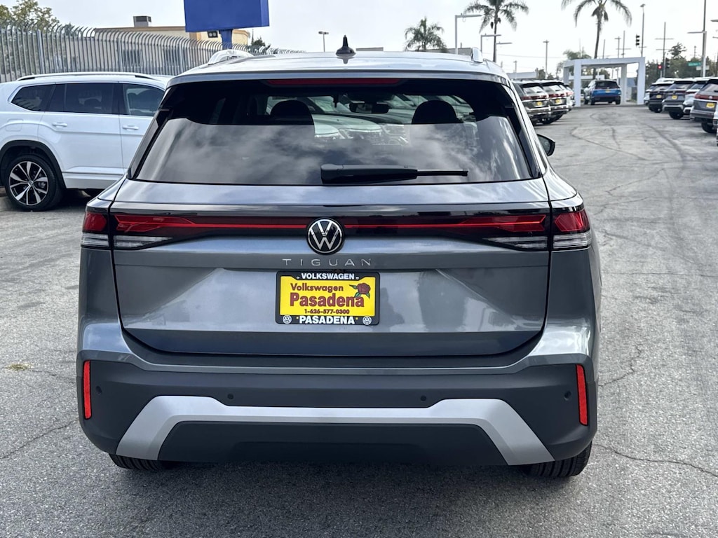 New 2026 Volkswagen Tiguan 2.0T S FWD Sport Utility
