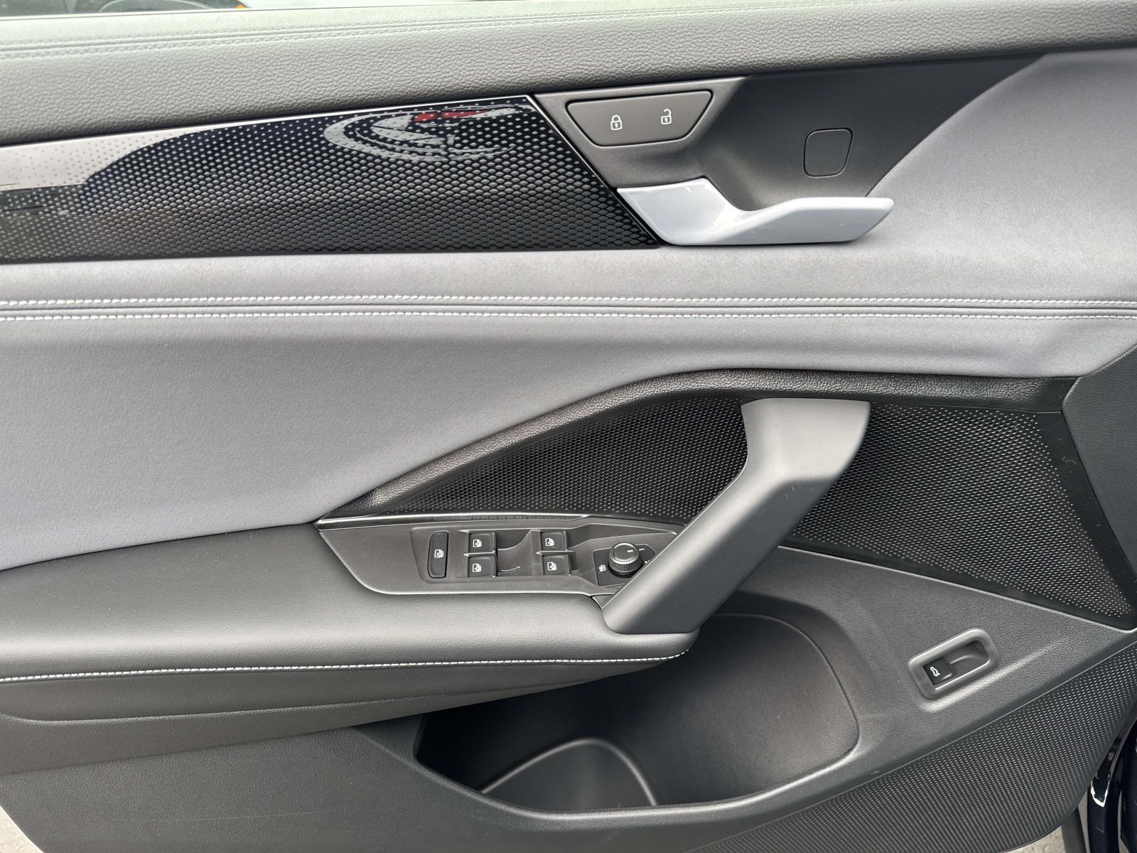 2026 Volkswagen Tiguan SE - Photo 16