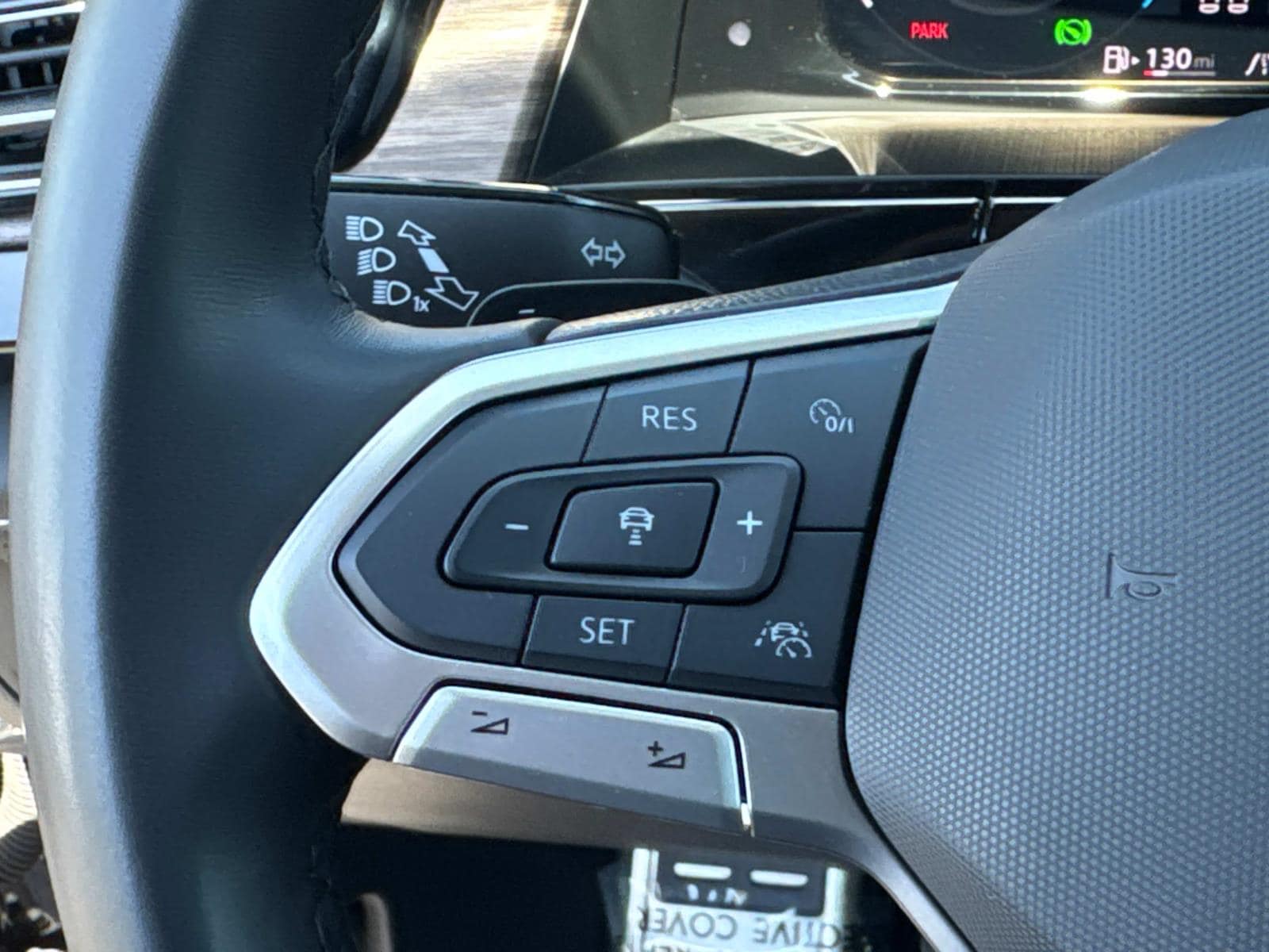 2025 Volkswagen Atlas SEL Premium R-Line - Photo 20