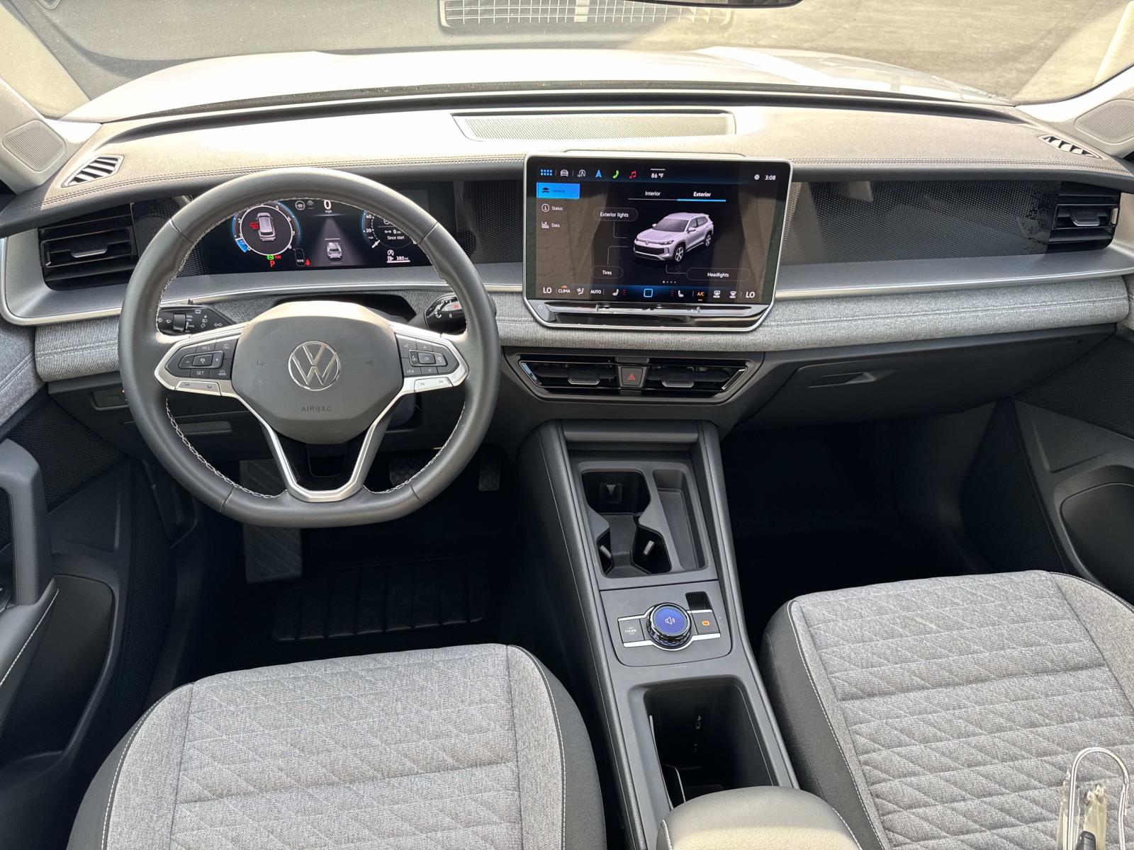 2025 Volkswagen Tiguan S - Photo 8