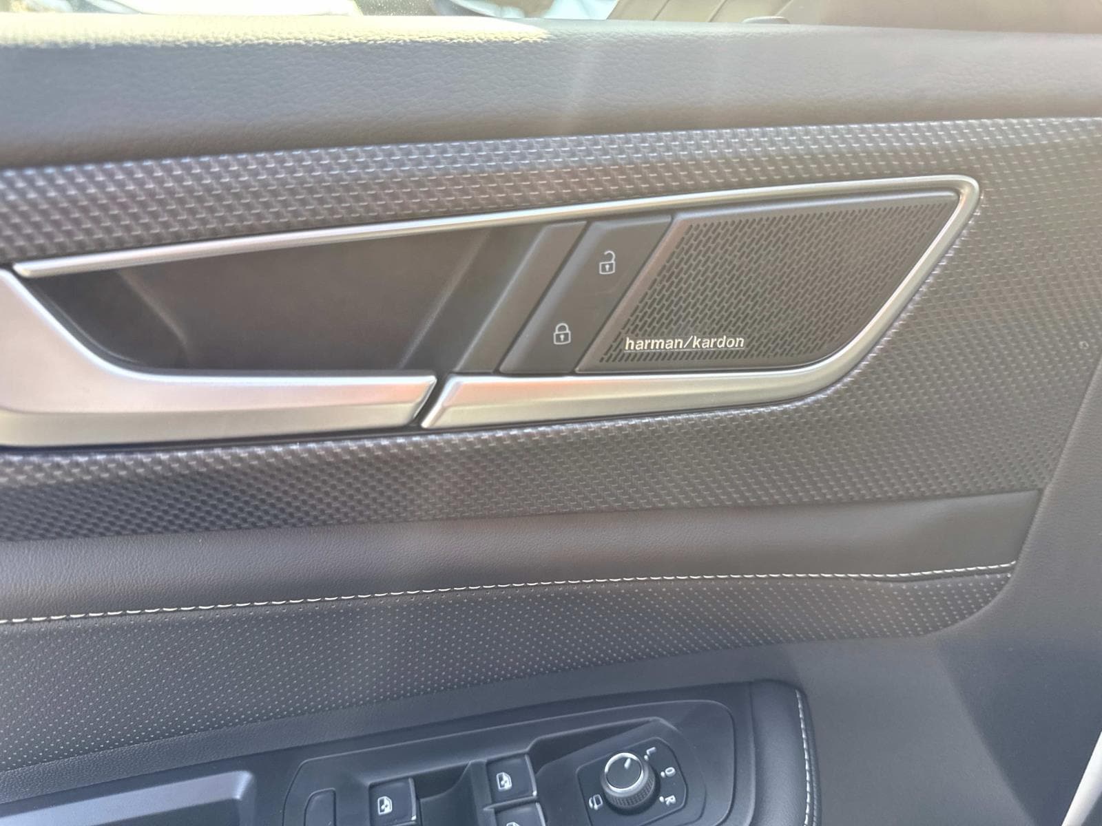 2025 Volkswagen Atlas Cross Sport SEL Premium R-LINE - Photo 20