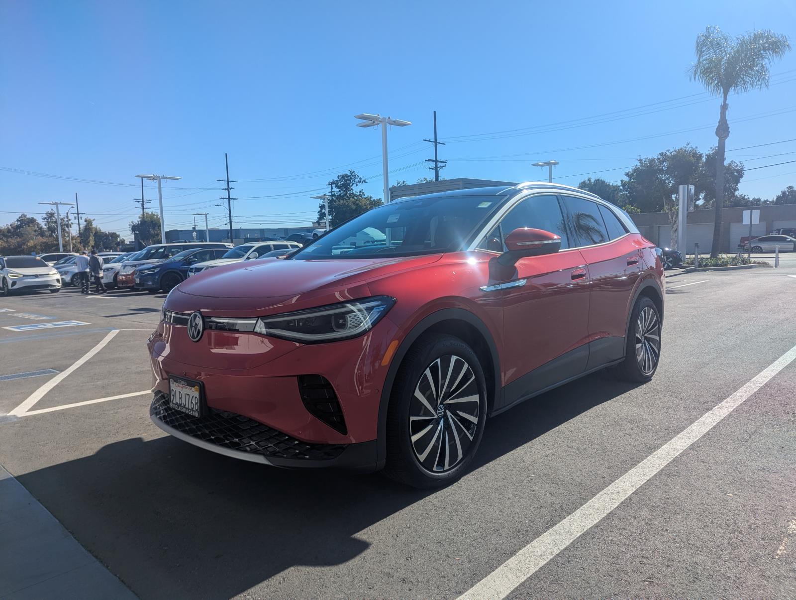 2023 Volkswagen ID.4 Base's photo