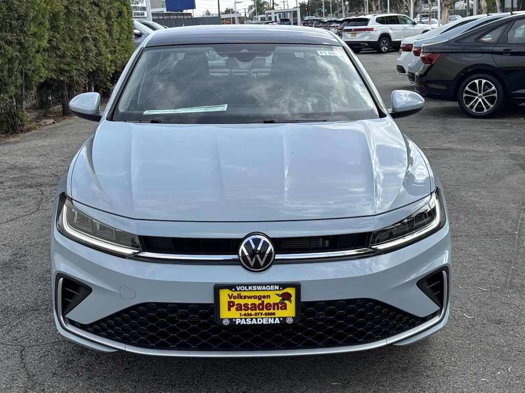 New 2026 Volkswagen Jetta SE Auto Car