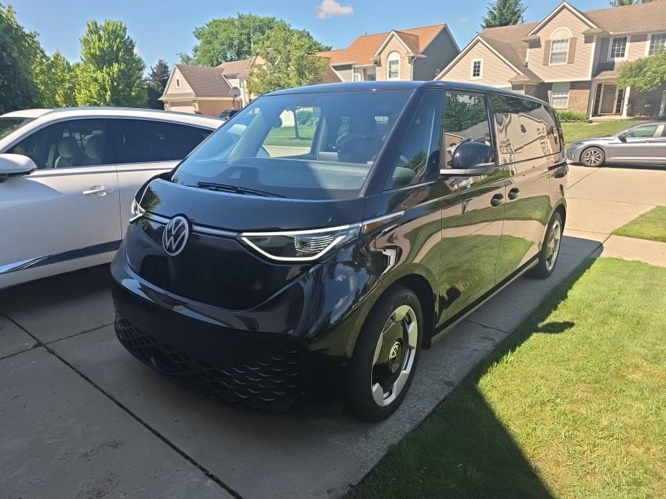 2025 Volkswagen ID. Buzz Pro S's photo
