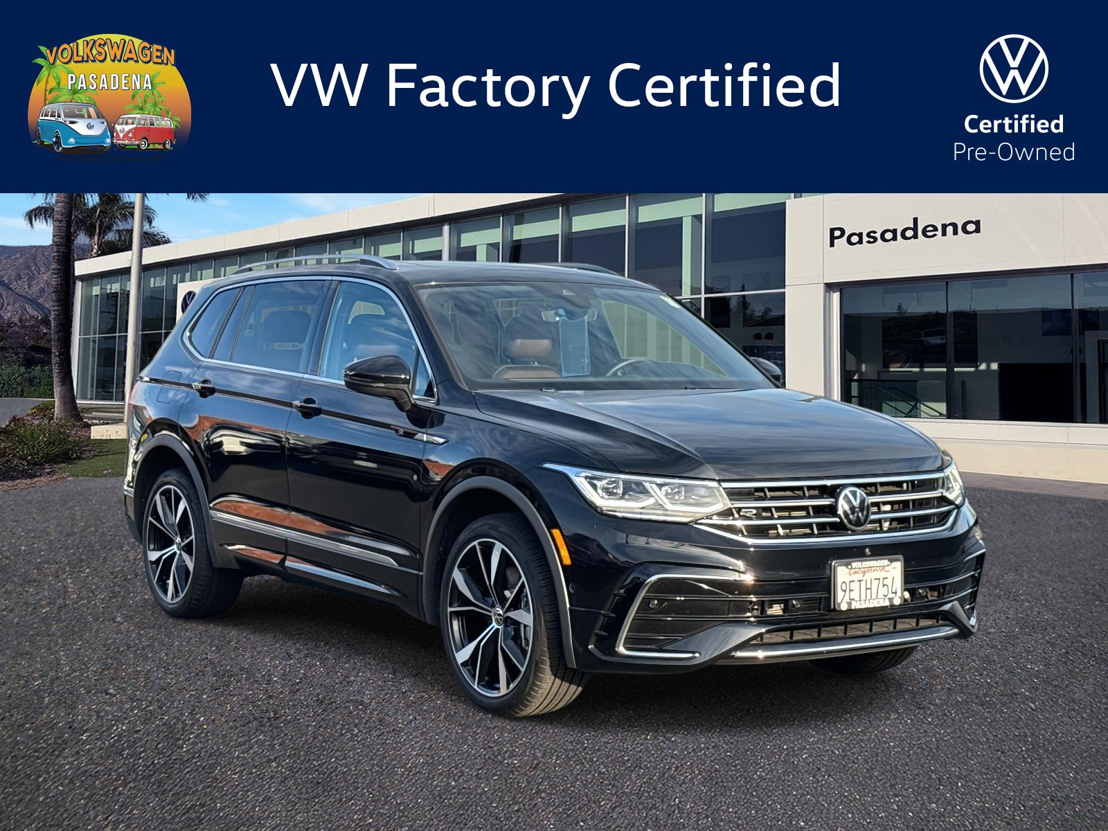 2023 Volkswagen Tiguan SEL R-LINE's photo