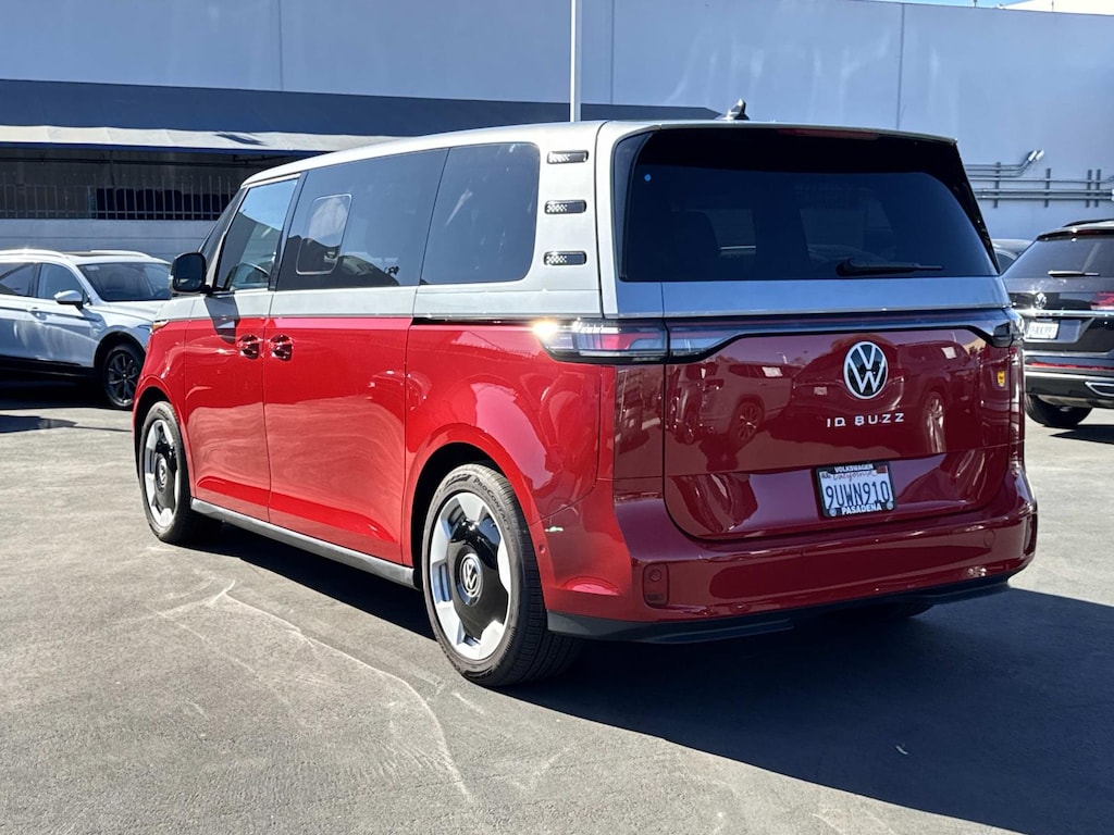 Certified 2025 Volkswagen ID. Buzz Pro S Mini-van, Passenger