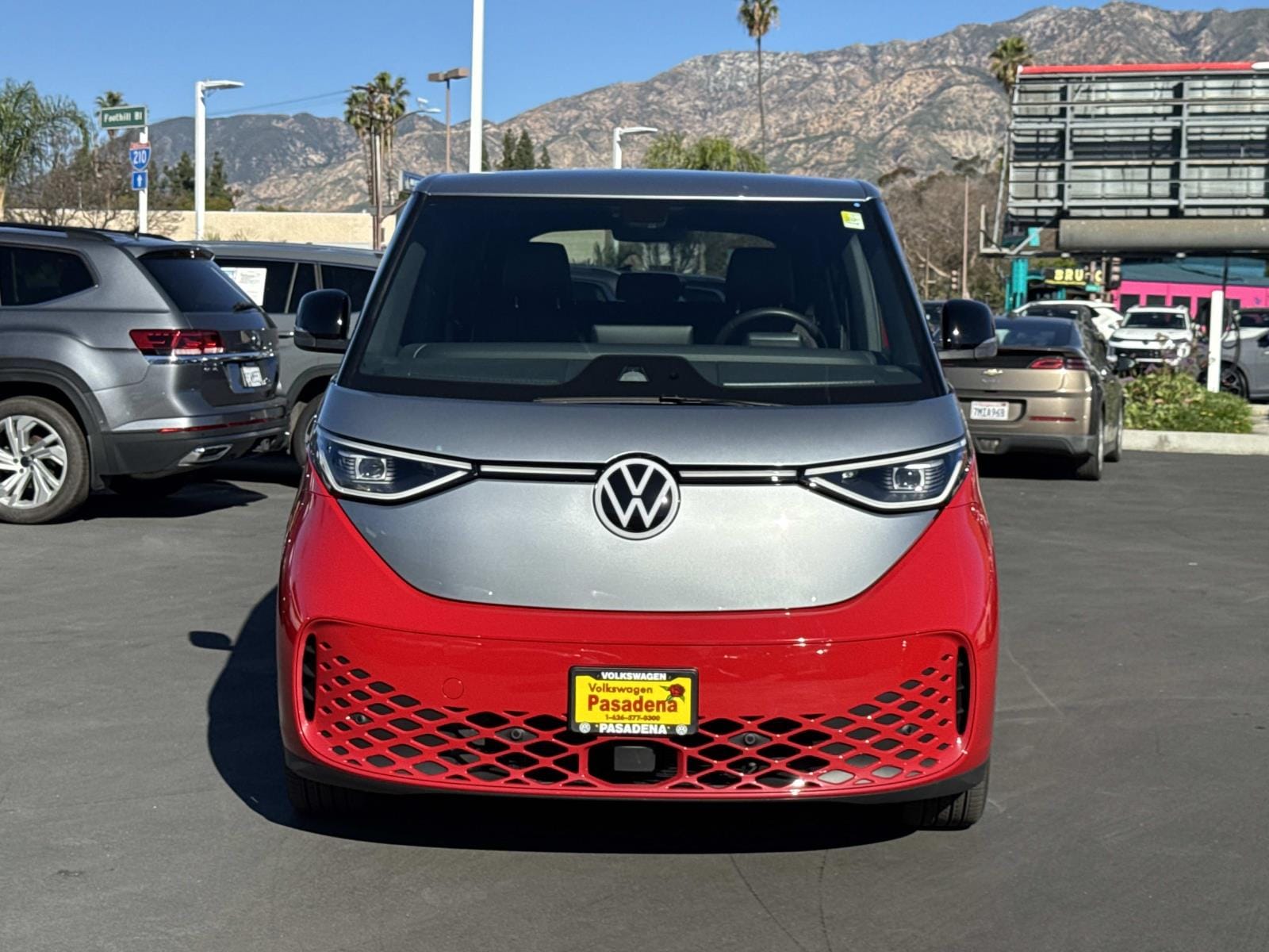 Used 2025 Volkswagen ID. Buzz PRO S with VIN WVGAWVEB2SH037478 for sale in Pasadena, CA